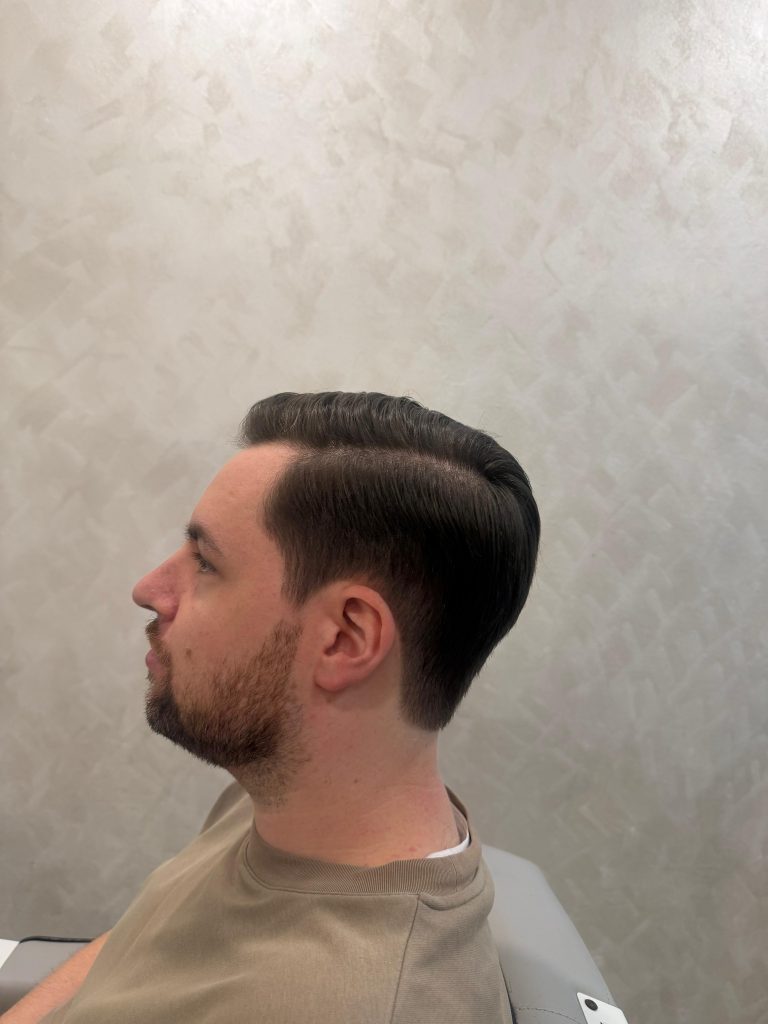 ✂️ Classic Men’s Haircut Transformation – Cleaner Structure, Refined Finish after