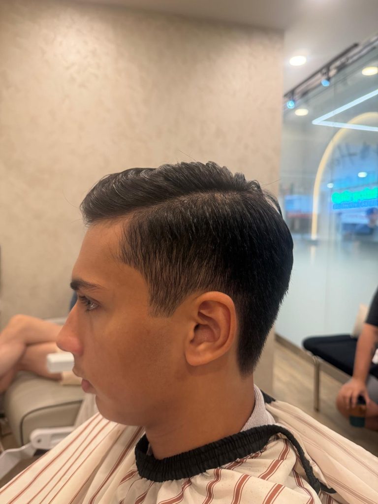 ✂️ Classic Side Part Haircut Transformation – Clean, Sharp & Professional after