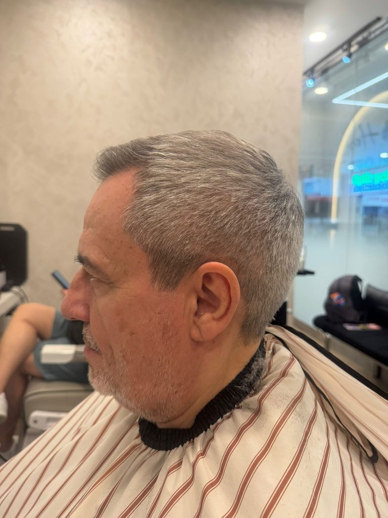 ✂️ Mature Gentleman Haircut Transformation – Clean, Sharp & Refined after